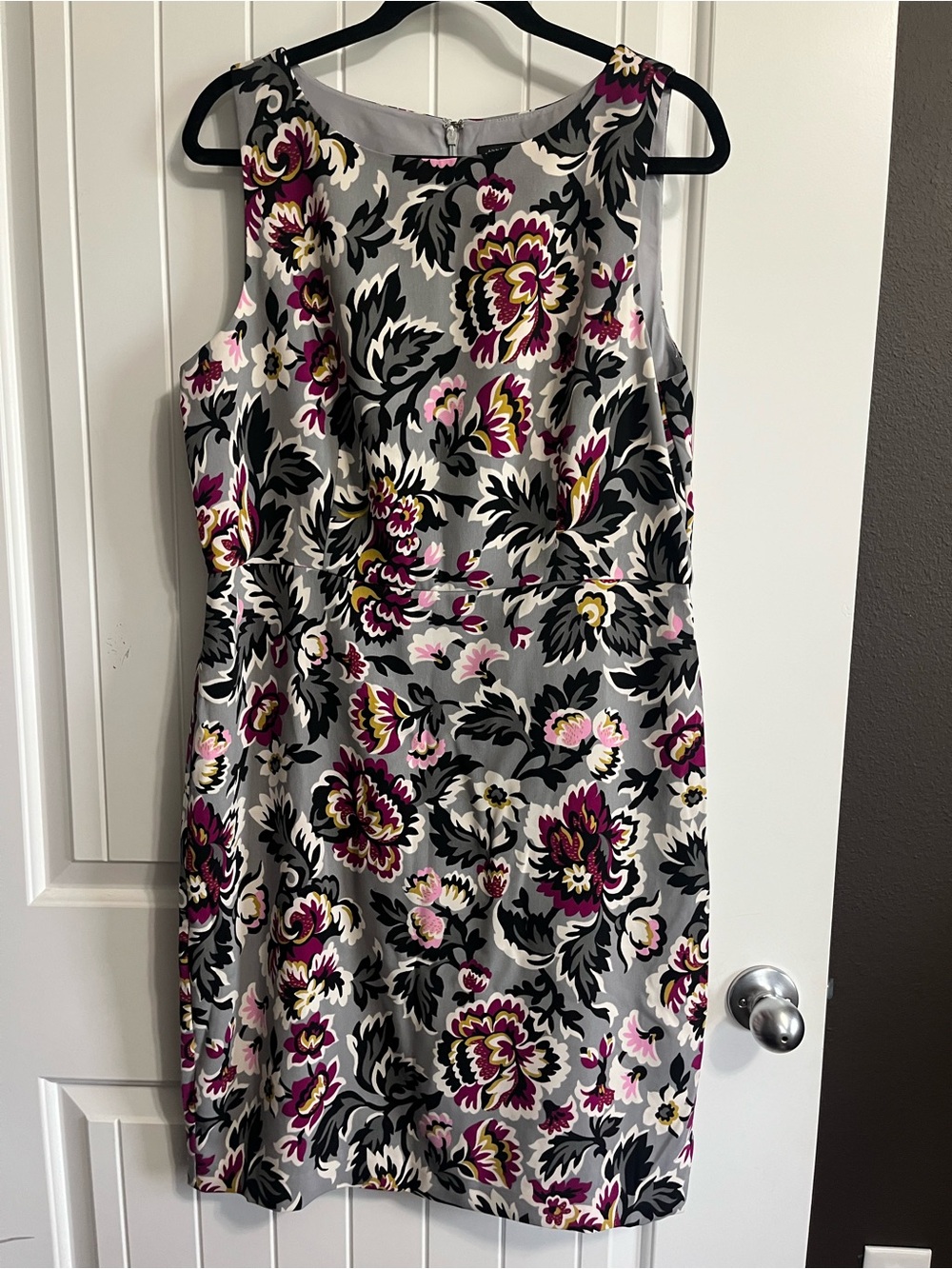 Ann Taylor Sleeveless Sheath Dress Sz 14 NWT Floral Classic Office Career